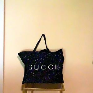 Gucci fabric tote 🛍